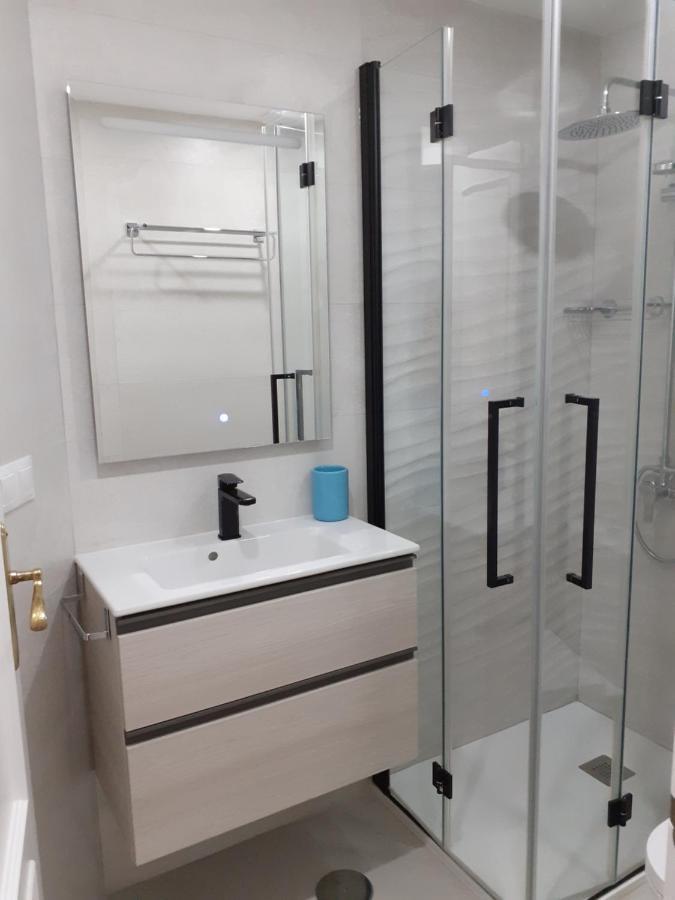 Apartamento Plaza Capuchinos Apartment มาลากา ภายนอก รูปภาพ