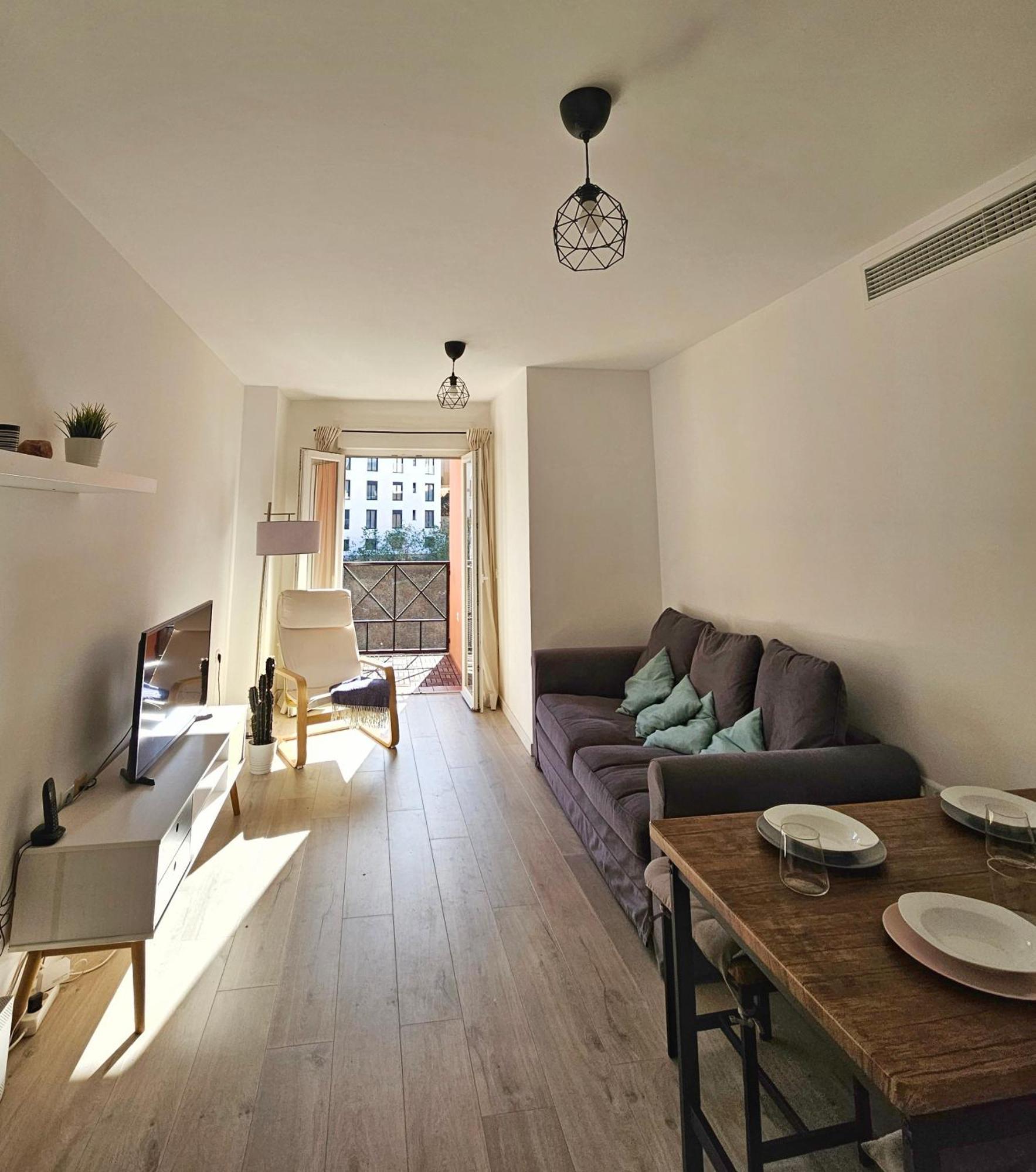 Apartamento Plaza Capuchinos Apartment มาลากา ภายนอก รูปภาพ